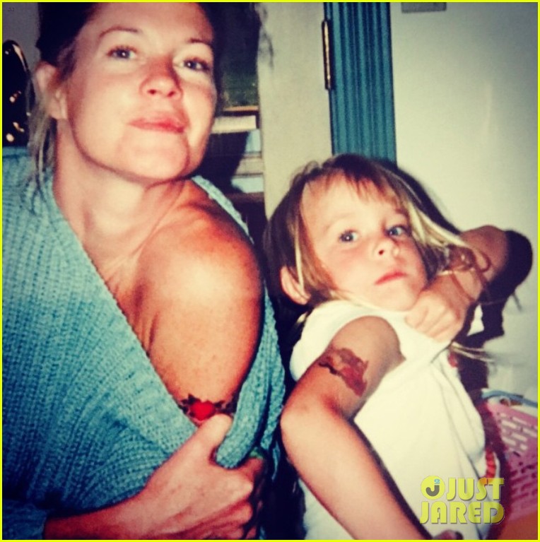Dakota Johnson Channels Spring Style With Mom Melanie Griffith Dakota Johnson Channels Spring Style With Mom Melanie Griffith