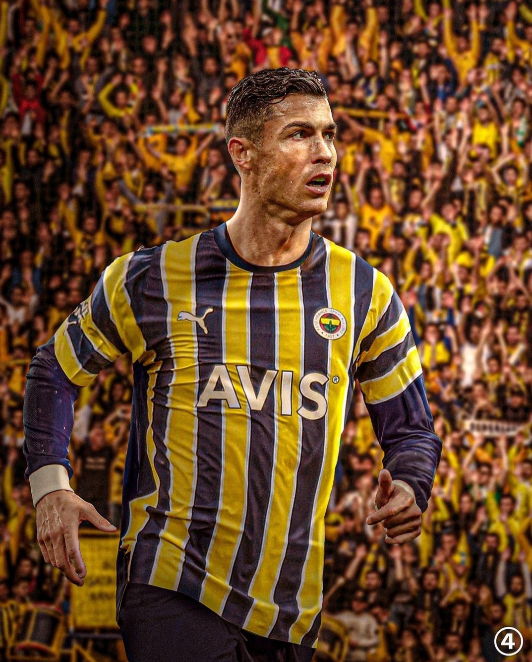 Danimarkalı Türk Taraftar Ronaldo'yu Fenerbahçe'ye Davet Etti Danimarkalı Türk Taraftar Ronaldo'yu Fenerbahçe'ye Davet Etti