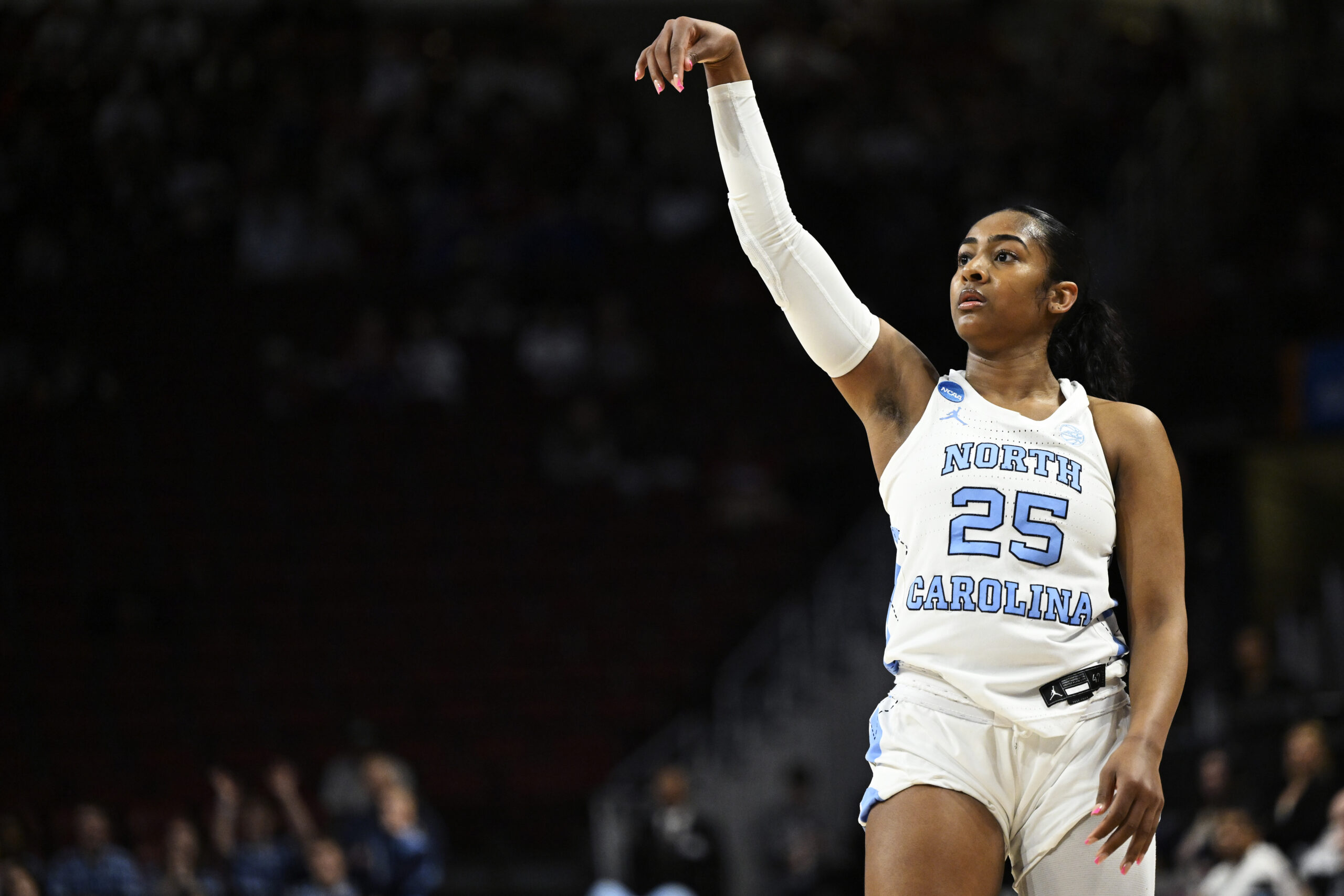 Deja Kelly's Leadership: Oregon Tournament Preview Deja Kelly's Leadership: Oregon Tournament Preview