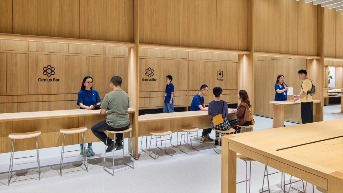 Despite Apple Price Target Cut, Wedbush Remains Bullish: Should You? Despite Apple Price Target Cut, Wedbush Remains Bullish: Should You?