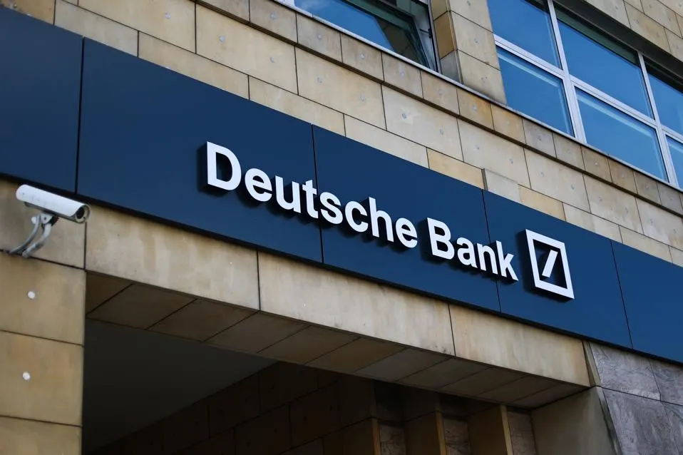 Deutsche Bank Faces Data Security Concerns After Contractor Incident Deutsche Bank Faces Data Security Concerns After Contractor Incident