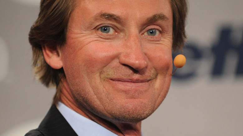 Did Wayne Gretzky's Association With Trump Tarnish His Image? Did Wayne Gretzky's Association With Trump Tarnish His Image?