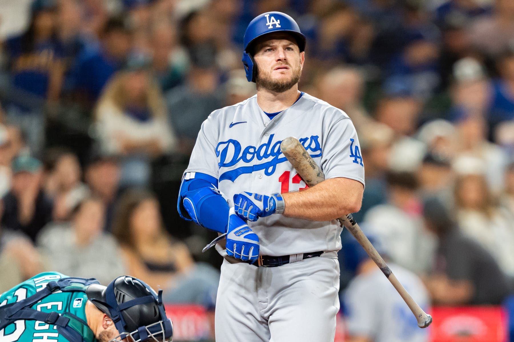Dodgers' Muncy: Torpedo Bat Trial Ends In Game-Tying Hit Dodgers' Muncy: Torpedo Bat Trial Ends In Game-Tying Hit