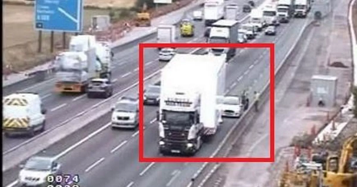 Drivers Face Hour-Long Delays On M6 Southbound After Crash Drivers Face Hour-Long Delays On M6 Southbound After Crash