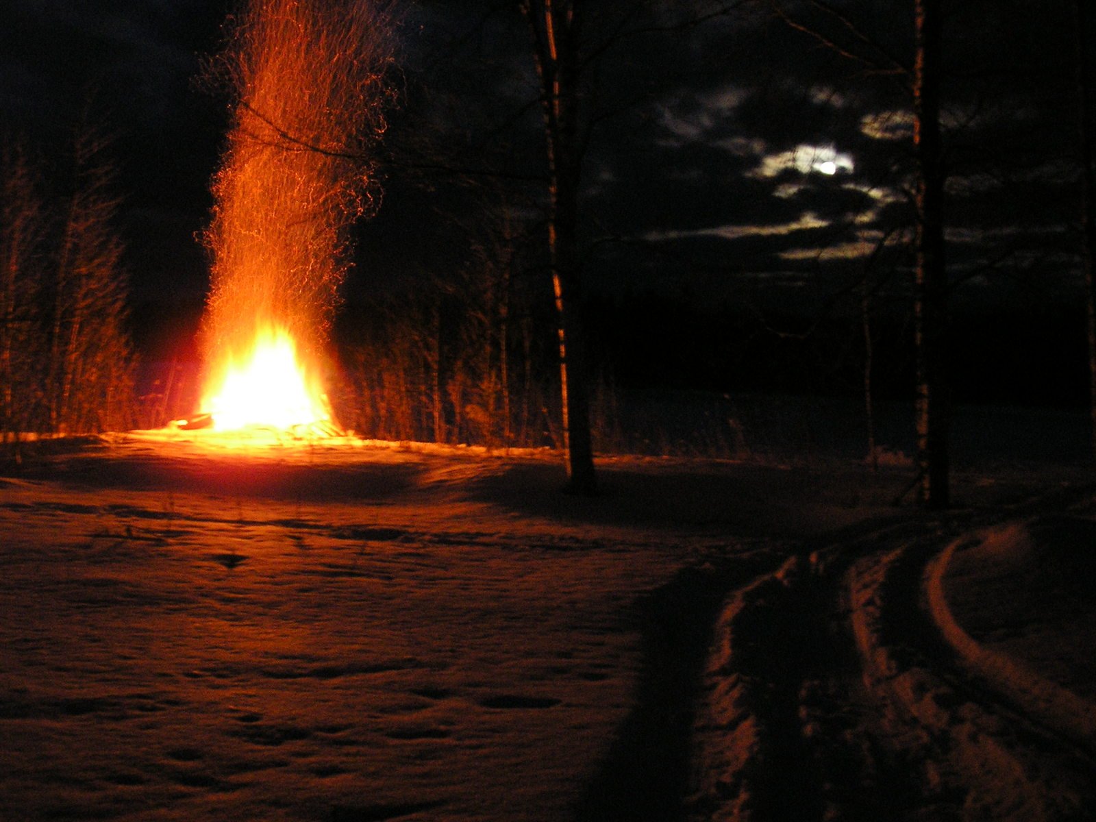 Dry Weather Could Douse Easter Bonfire Plans Dry Weather Could Douse Easter Bonfire Plans