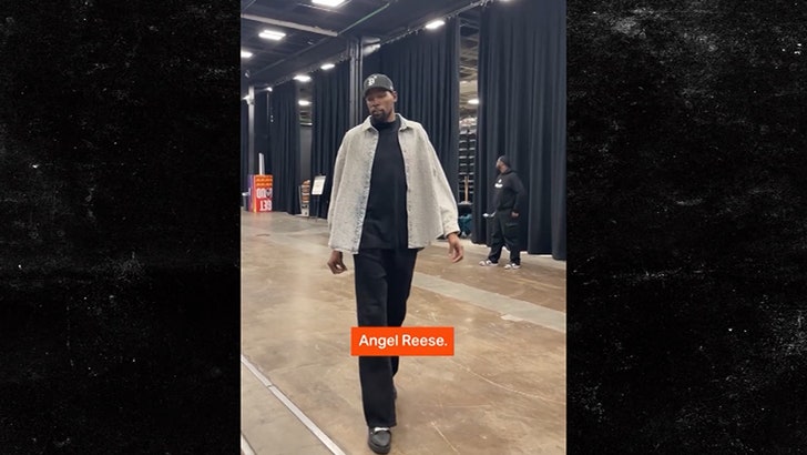 Durant's Pregame Remark Reignites Romance Rumors With Angel Reese
