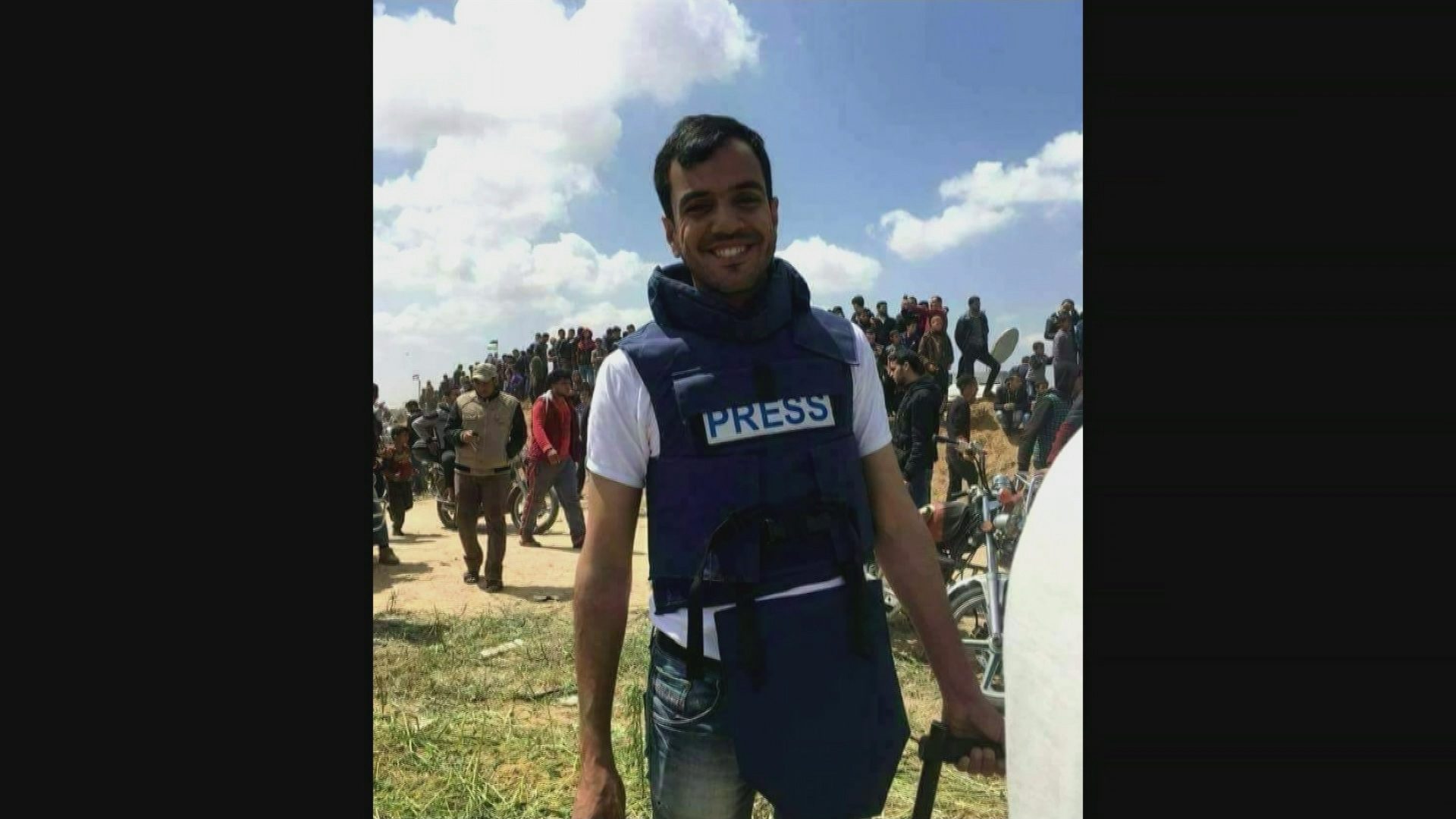 Early Morning West Bank Arrest: Prominent Palestinian Journalist Detained By Israeli Forces Early Morning West Bank Arrest: Prominent Palestinian Journalist Detained By Israeli Forces