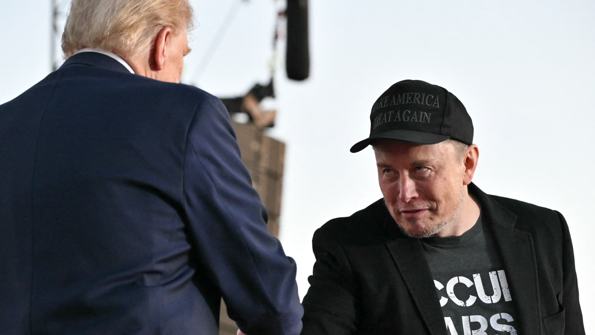 Elon Musk Et X : Un Outil Pour L'essor De L'extrême Droite Européenne ? Elon Musk Et X : Un Outil Pour L'essor De L'extrême Droite Européenne ?