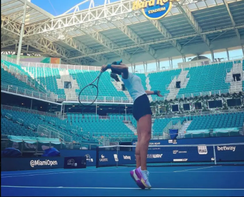 Emma Raducanu Advances To Miami Open Quarterfinals Emma Raducanu Advances To Miami Open Quarterfinals