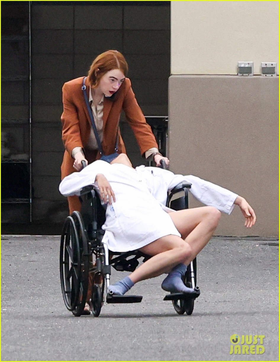 Emma Stone And Margaret Qualley: Addressing The Oscars Feud Speculation Emma Stone And Margaret Qualley: Addressing The Oscars Feud Speculation