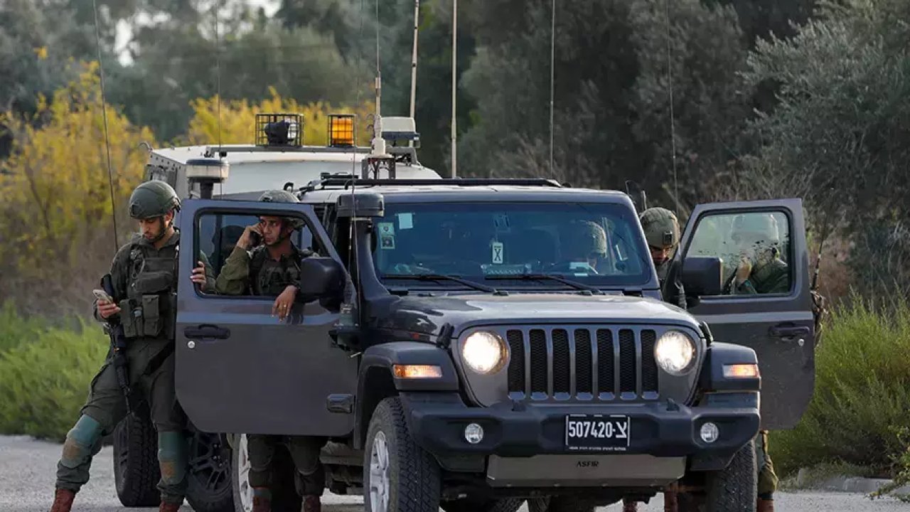 Esir Yakınlarının Protestosu: İsrail Meclisi'nde Arbede Esir Yakınlarının Protestosu: İsrail Meclisi'nde Arbede