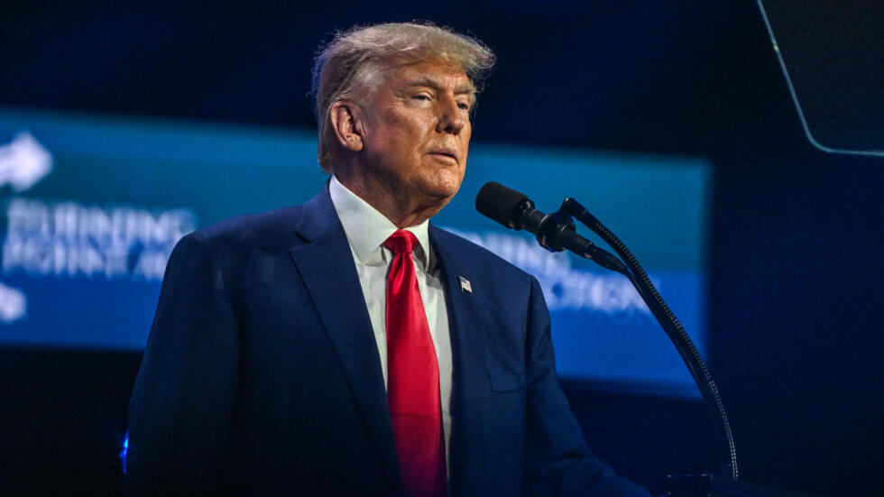 EU Tariff Deadline Extended: Trump's July 9th Decision EU Tariff Deadline Extended: Trump's July 9th Decision