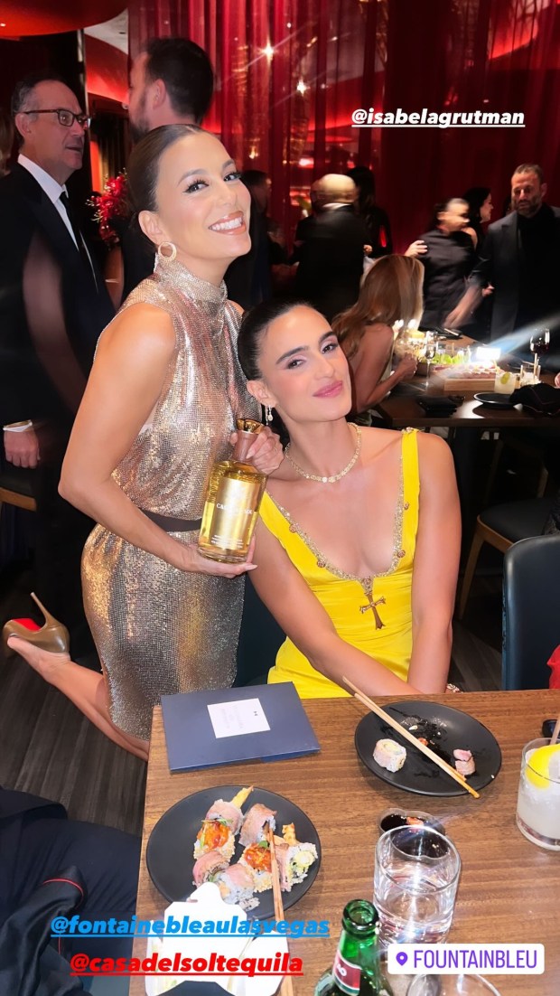 Eva Longoria Stuns In Strapless Michael Kors At Disney Film Premiere Eva Longoria Stuns In Strapless Michael Kors At Disney Film Premiere