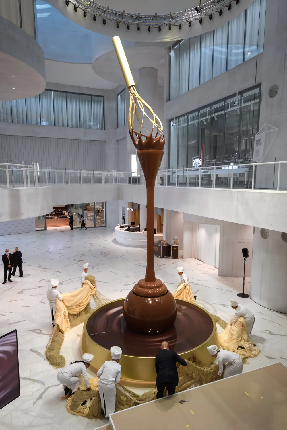 Experience Chocolate Paradise: Lindt Opens In Central London Experience Chocolate Paradise: Lindt Opens In Central London