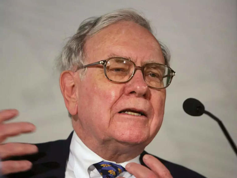 False Reports: Buffett Distances Himself From Trump Tariff Policies False Reports: Buffett Distances Himself From Trump Tariff Policies