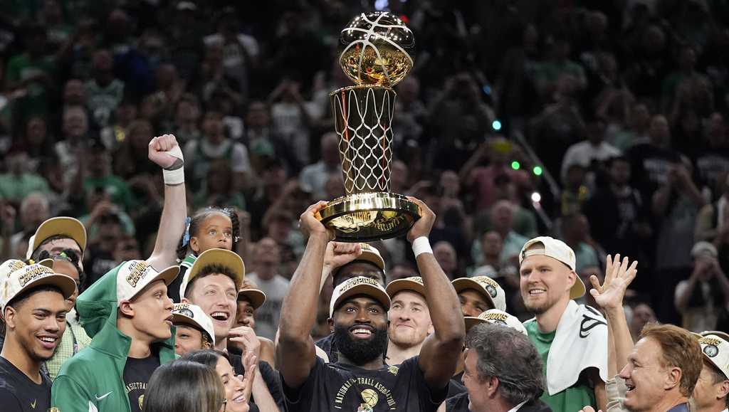 Fanatics: Supporting The Boston Celtics' Back-to-Back NBA Finals Bid Fanatics: Supporting The Boston Celtics' Back-to-Back NBA Finals Bid
