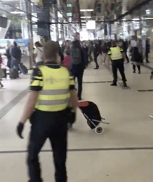 Five Seriously Wounded In Amsterdam Hotel Knife Attack; Police Conduct Raid Five Seriously Wounded In Amsterdam Hotel Knife Attack; Police Conduct Raid