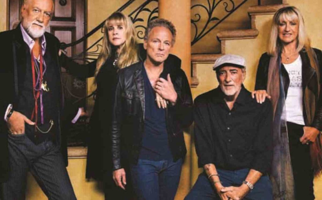 Fleetwood Mac Announces New Album: A Retrospective Journey Fleetwood Mac Announces New Album: A Retrospective Journey