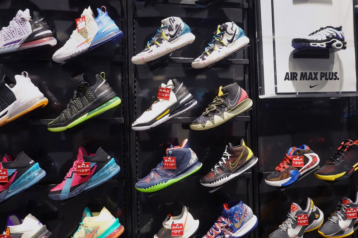 Foot Locker Q4 2024 Earnings: Impact Of The Lace Up Plan On Financial Performance Foot Locker Q4 2024 Earnings: Impact Of The Lace Up Plan On Financial Performance