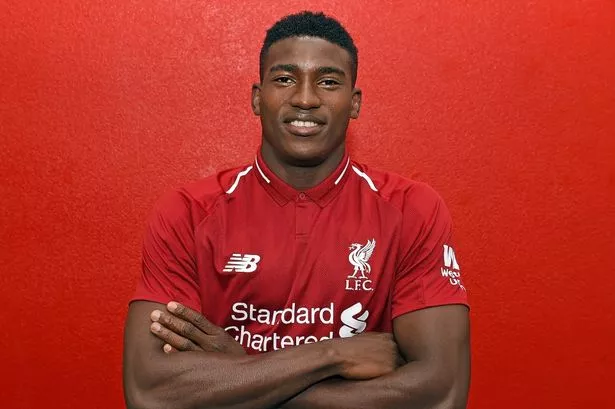 Footballer Taiwo Awoniyi Sponsors Community Iftar During Ramadan In Nottingham Footballer Taiwo Awoniyi Sponsors Community Iftar During Ramadan In Nottingham