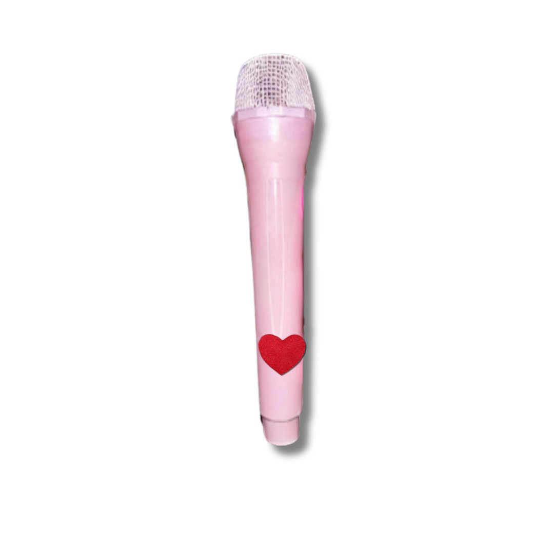 Fortnite Leak: Sabrina Carpenter's Microphone Spotted, Fueling Festival Speculation Fortnite Leak: Sabrina Carpenter's Microphone Spotted, Fueling Festival Speculation