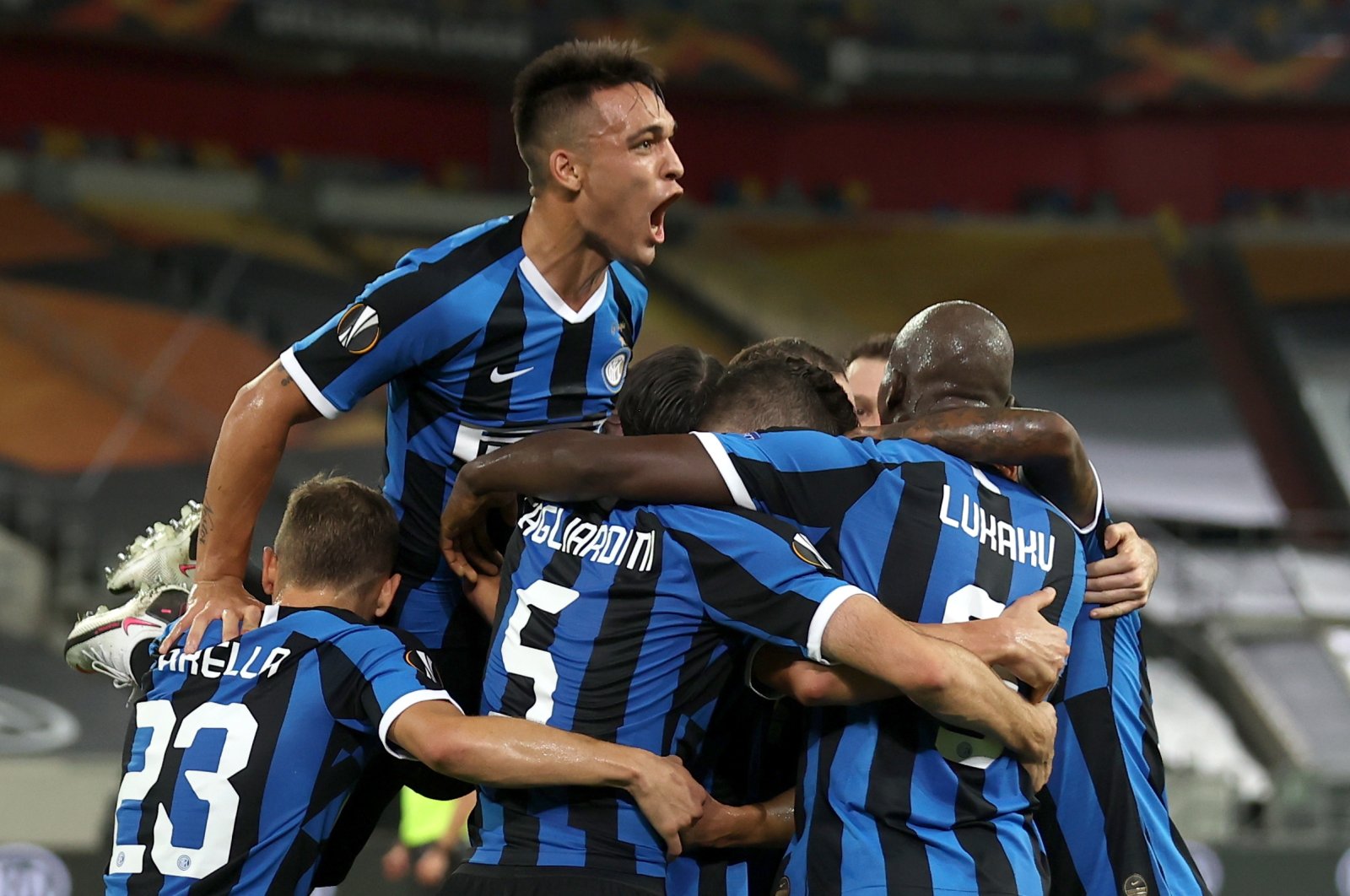 Four Inter Milan Players Out Of Contract In 2026: A Detailed Look Four Inter Milan Players Out Of Contract In 2026: A Detailed Look