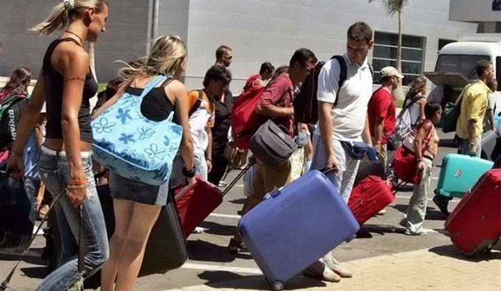 Four Major Concerns For British Tourists In Greece: Foreign Office Advice Four Major Concerns For British Tourists In Greece: Foreign Office Advice