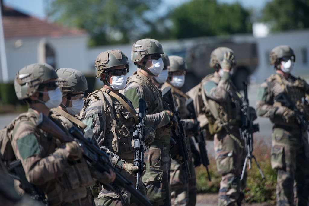 French Government Under Fire For Opaque Defense Decision-Making French Government Under Fire For Opaque Defense Decision-Making