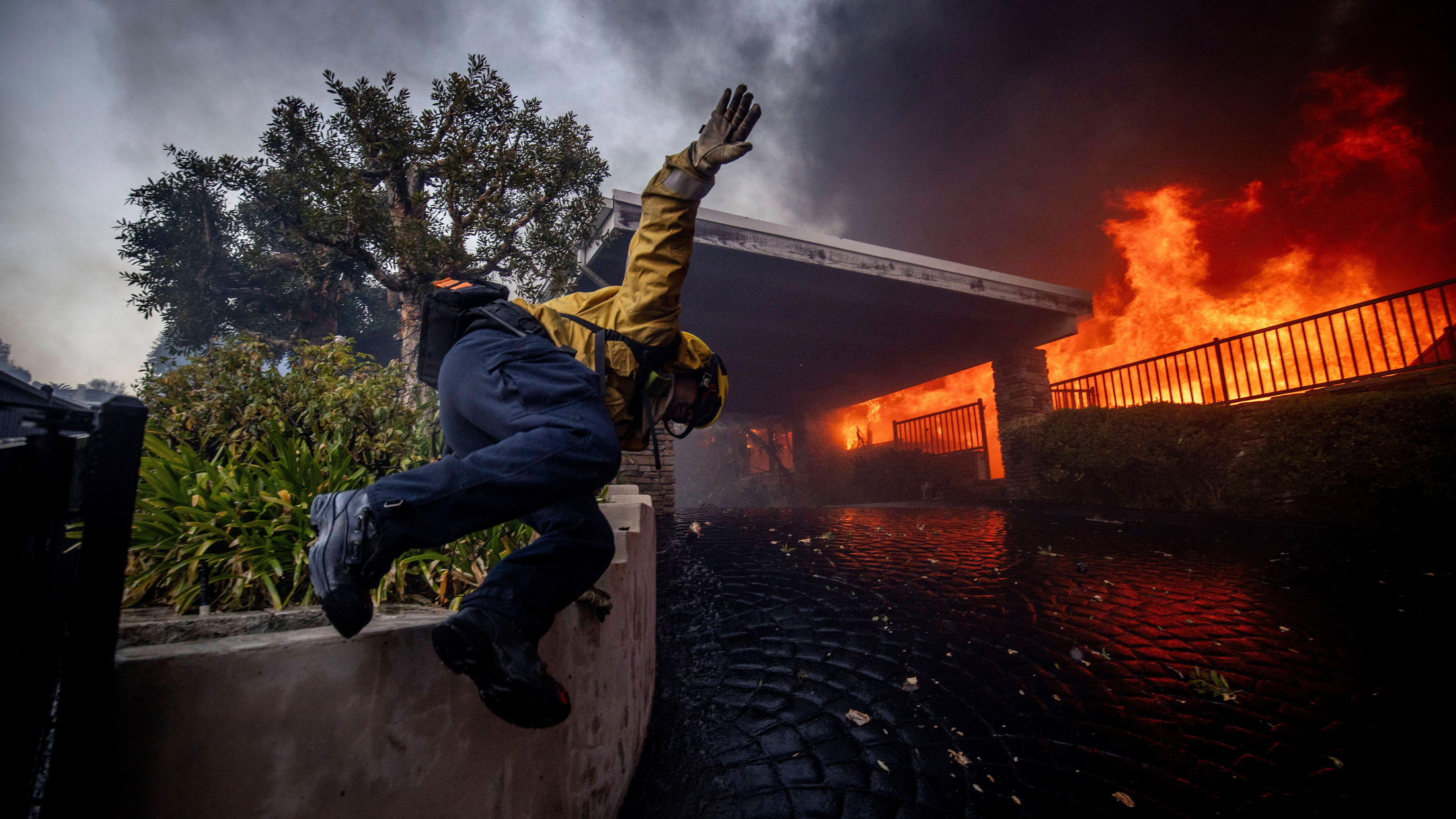 Full List: Famous Faces Affected By The Palisades Fires Full List: Famous Faces Affected By The Palisades Fires