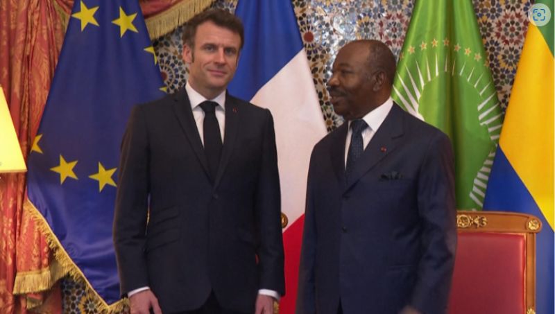 Gabon 2023 : Emmanuel Macron Enterre-t-il La Françafrique ? Gabon 2023 : Emmanuel Macron Enterre-t-il La Françafrique ?