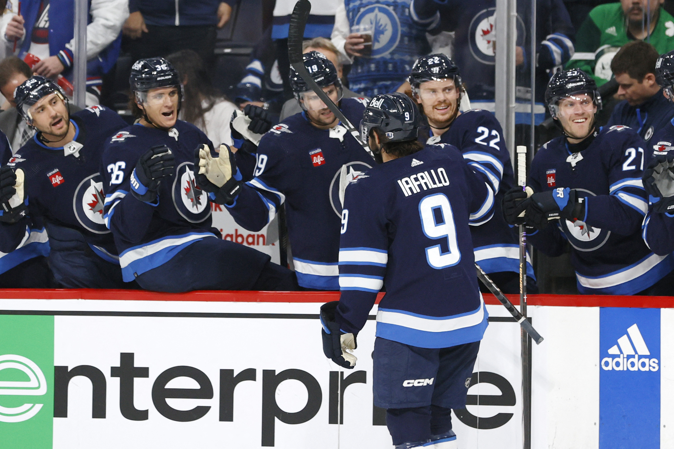 Game 4 Recap: Johnston's Record-Setting Goal Powers Stars Past Avalanche