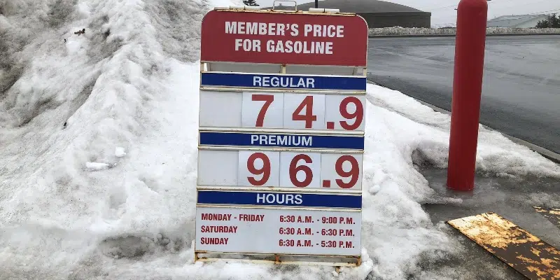 Gas Prices Plunge: Memorial Day Weekend Savings Gas Prices Plunge: Memorial Day Weekend Savings