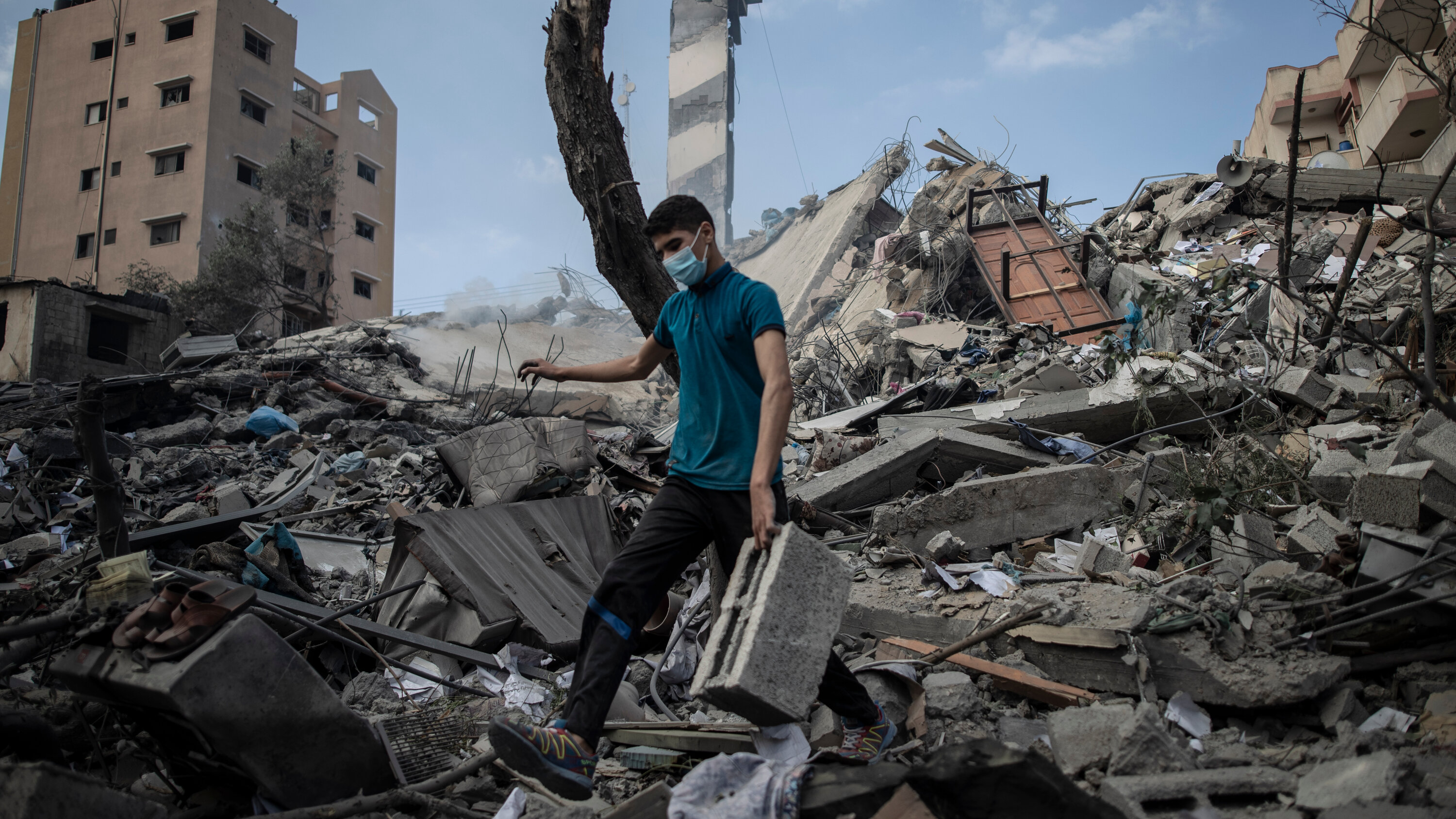 Gaza Hostage Crisis: The Families' Ongoing Nightmare Gaza Hostage Crisis: The Families' Ongoing Nightmare