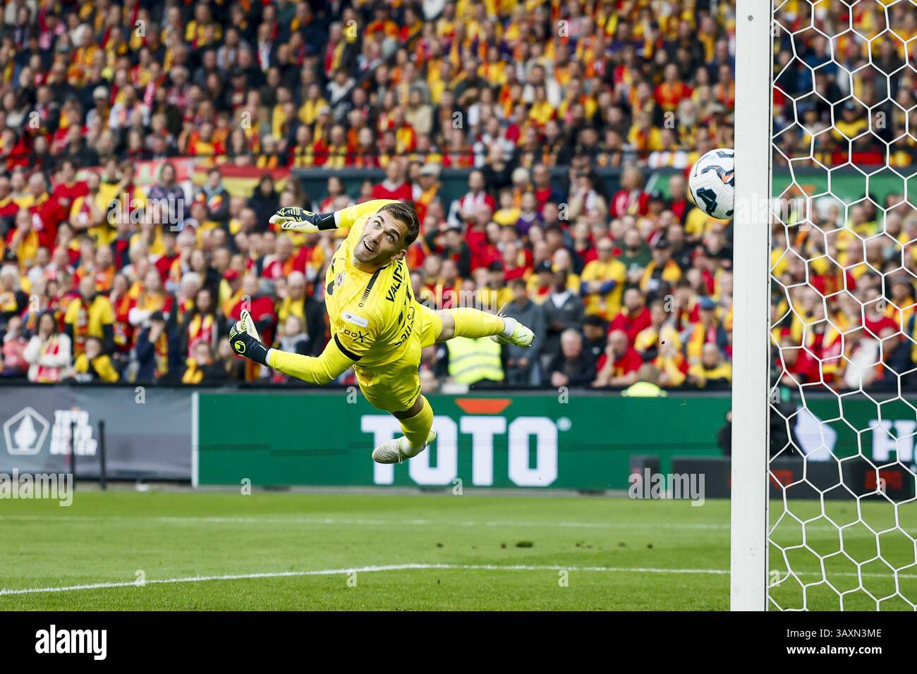 Go Ahead Eagles' Dramatic Cup Final Comeback: The De Busser Impact Go Ahead Eagles' Dramatic Cup Final Comeback: The De Busser Impact