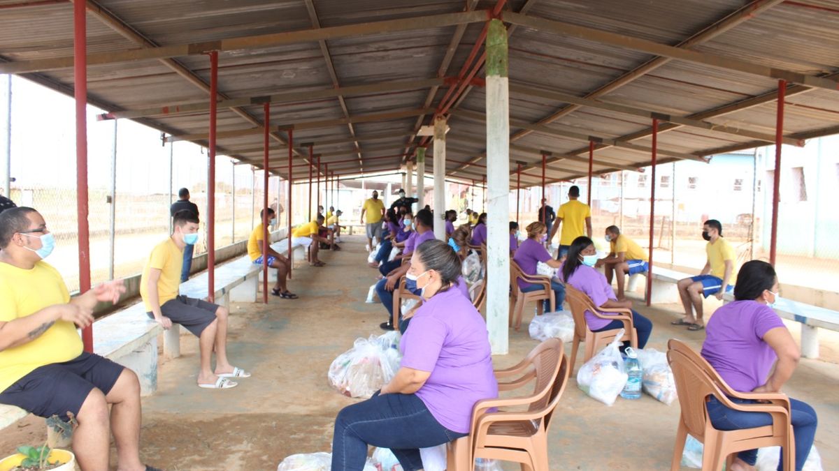 Gobierno Entrega Siete Vehículos Al Sistema Penitenciario Gobierno Entrega Siete Vehículos Al Sistema Penitenciario
