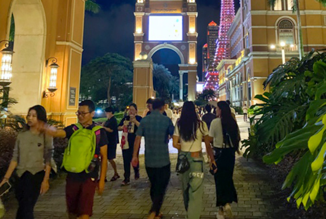 Golden Week Boost: Macau Gaming Revenue Surpasses Forecasts Golden Week Boost: Macau Gaming Revenue Surpasses Forecasts