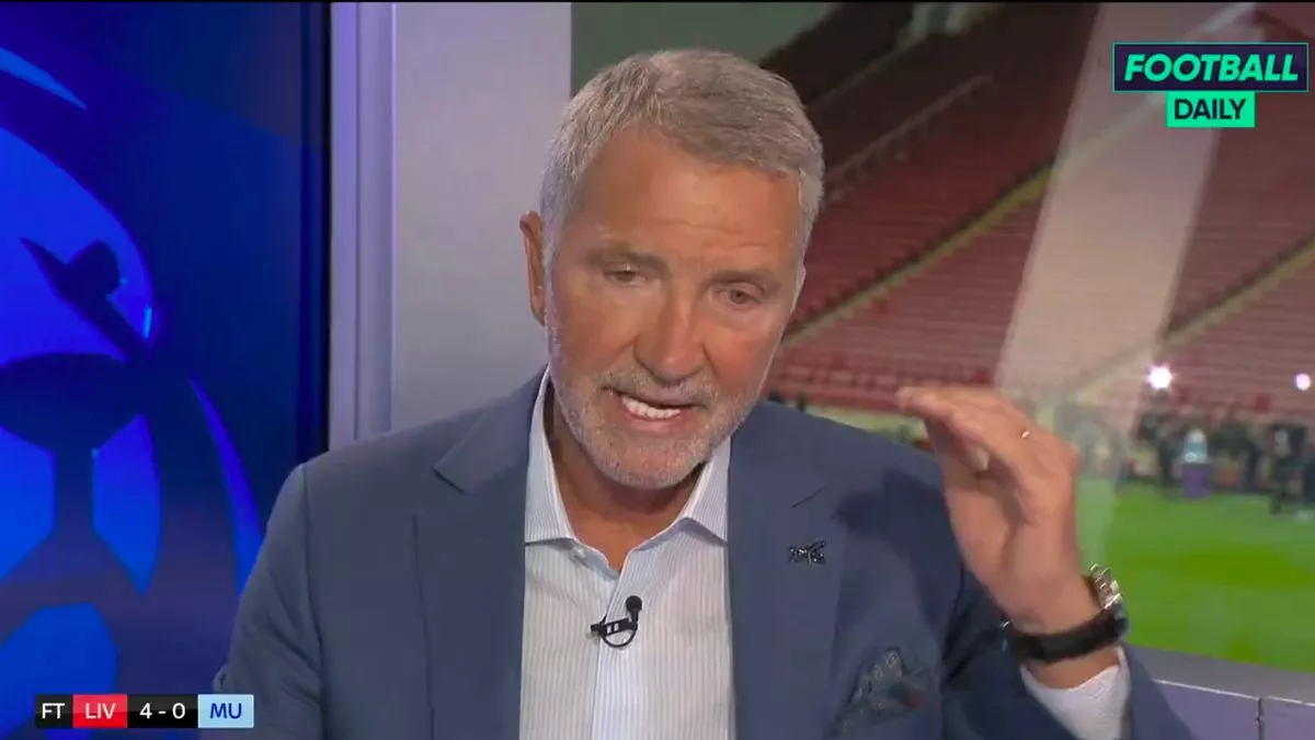 Graeme Souness Criticises Manchester United's Transfer Policy Graeme Souness Criticises Manchester United's Transfer Policy
