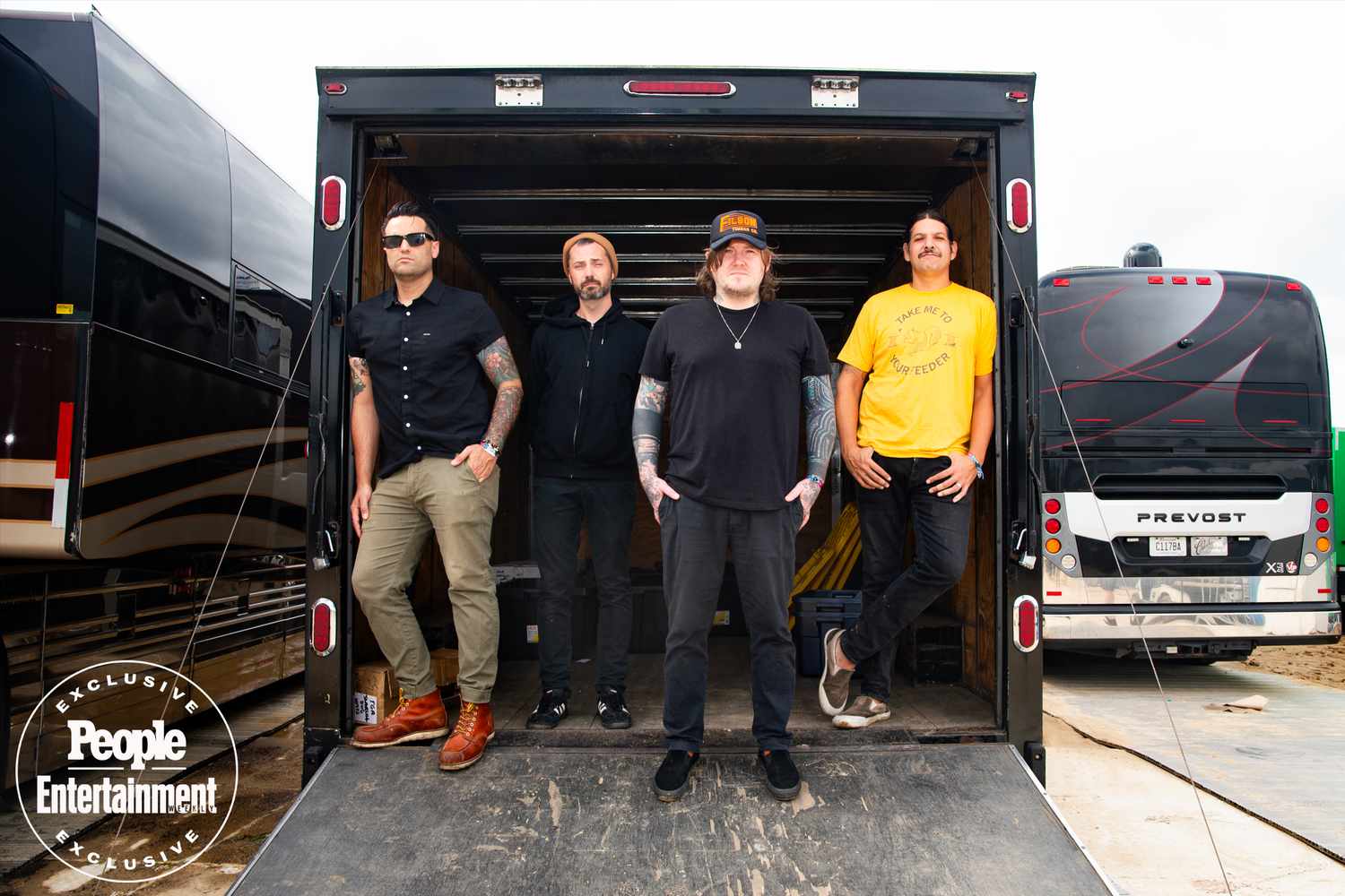 Green Day And Weezer To Headline Riot Fest 2025 Green Day And Weezer To Headline Riot Fest 2025