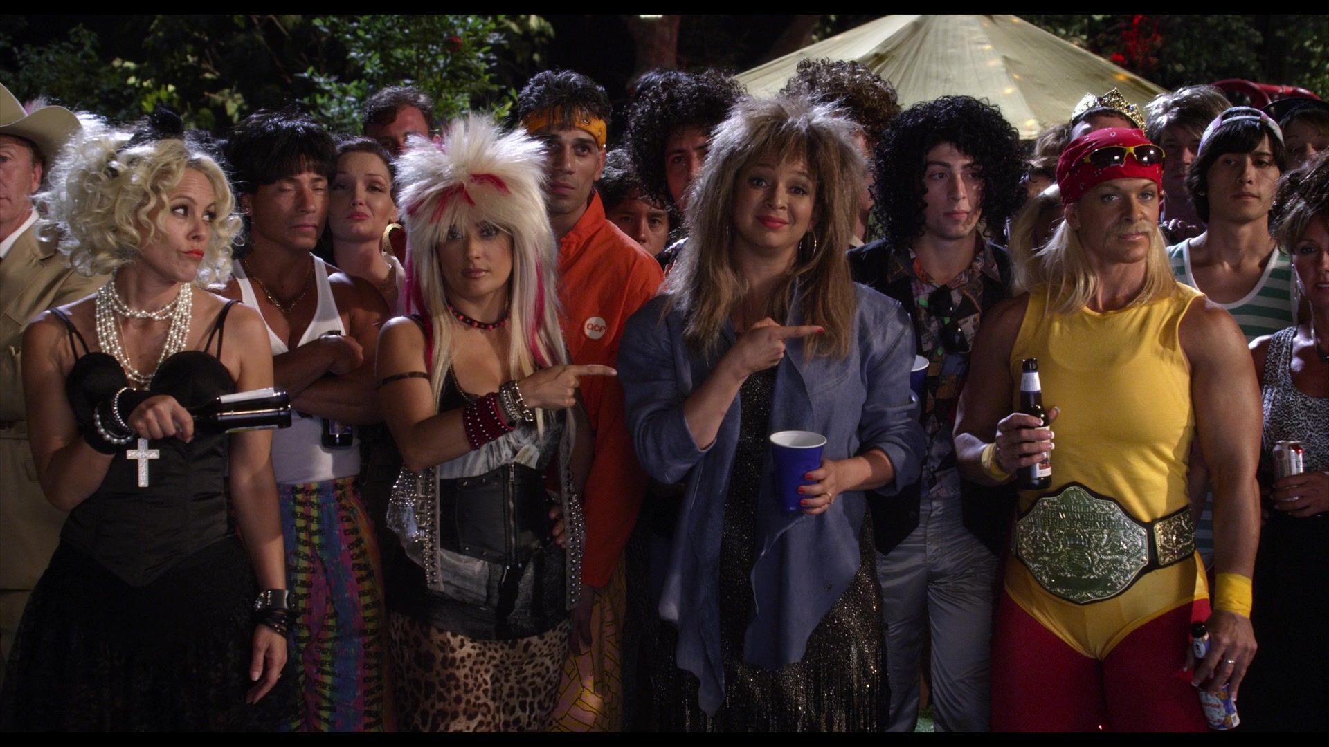 Grown Ups 2: Cast, Plot, And Critical Reception Grown Ups 2: Cast, Plot, And Critical Reception