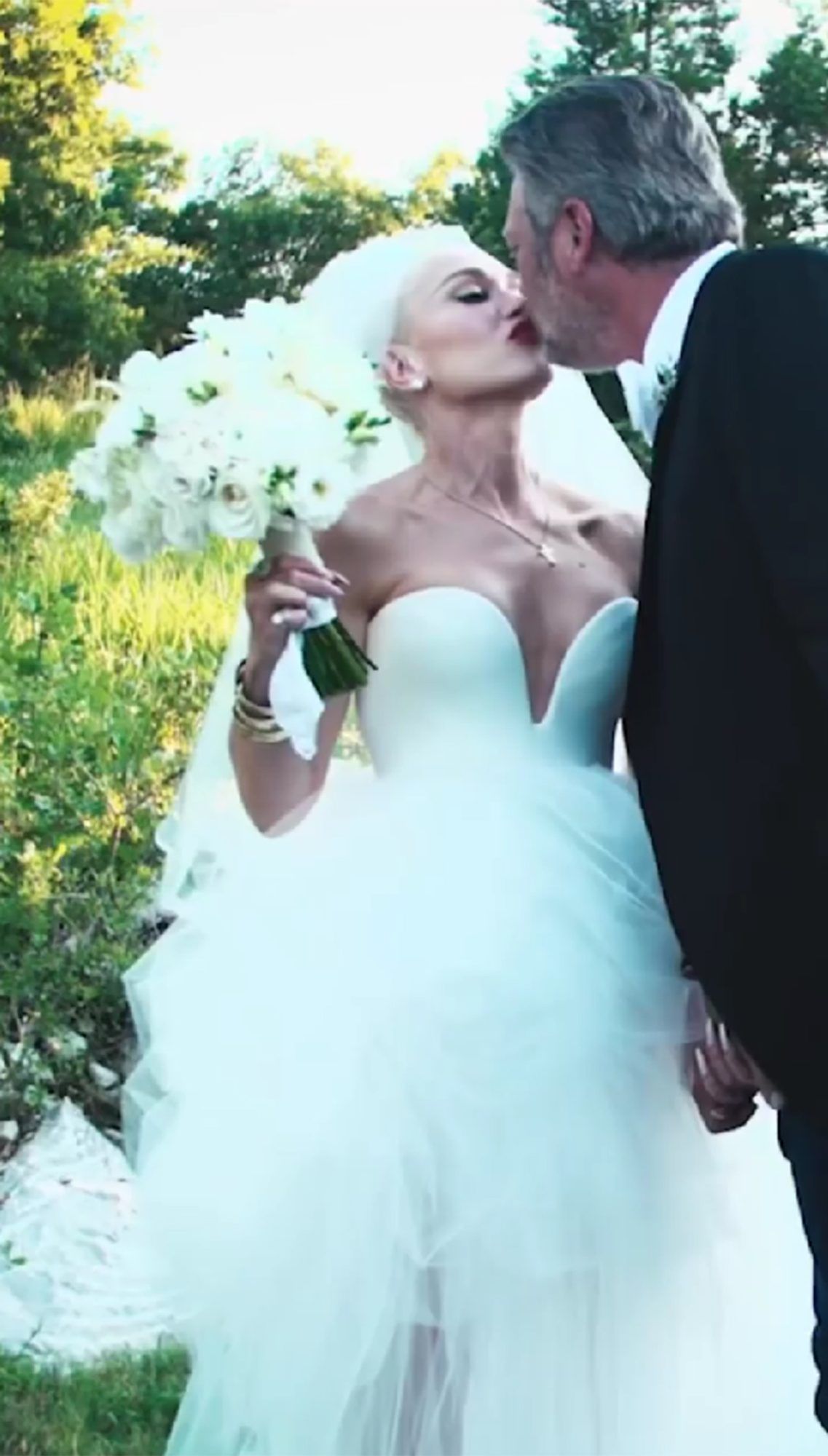 Gwen Stefani And Blake Shelton: Third Party In Their Relationship? Gwen Stefani And Blake Shelton: Third Party In Their Relationship?