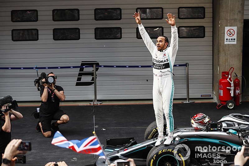Hamilton-Leclerc Incident Dominates Early Stages Of Chinese GP Hamilton-Leclerc Incident Dominates Early Stages Of Chinese GP