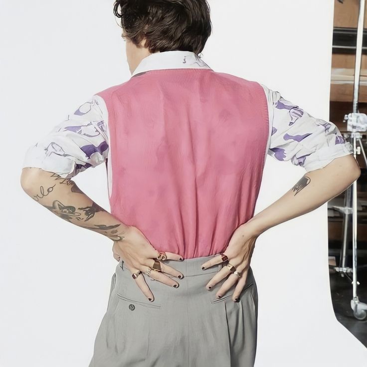 Harry Styles' Honest Reaction To A Subpar SNL Impression Harry Styles' Honest Reaction To A Subpar SNL Impression
