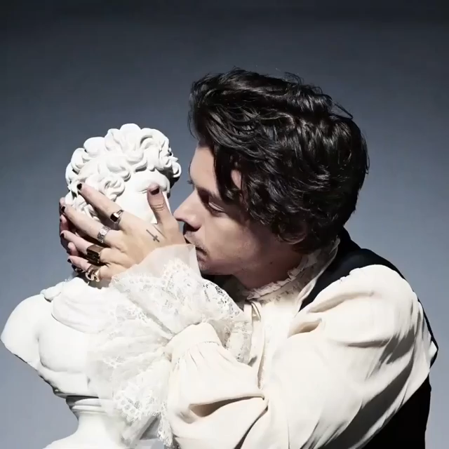 Harry Styles' Reaction To A Critically Unfavorable SNL Impression Harry Styles' Reaction To A Critically Unfavorable SNL Impression