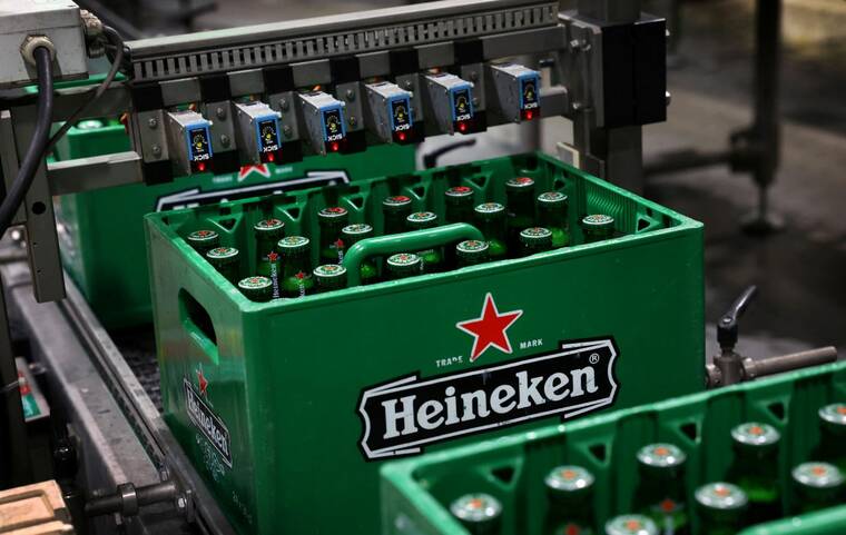 Heineken Exceeds Revenue Forecasts, Maintains Positive Outlook Amid Trade Tensions Heineken Exceeds Revenue Forecasts, Maintains Positive Outlook Amid Trade Tensions