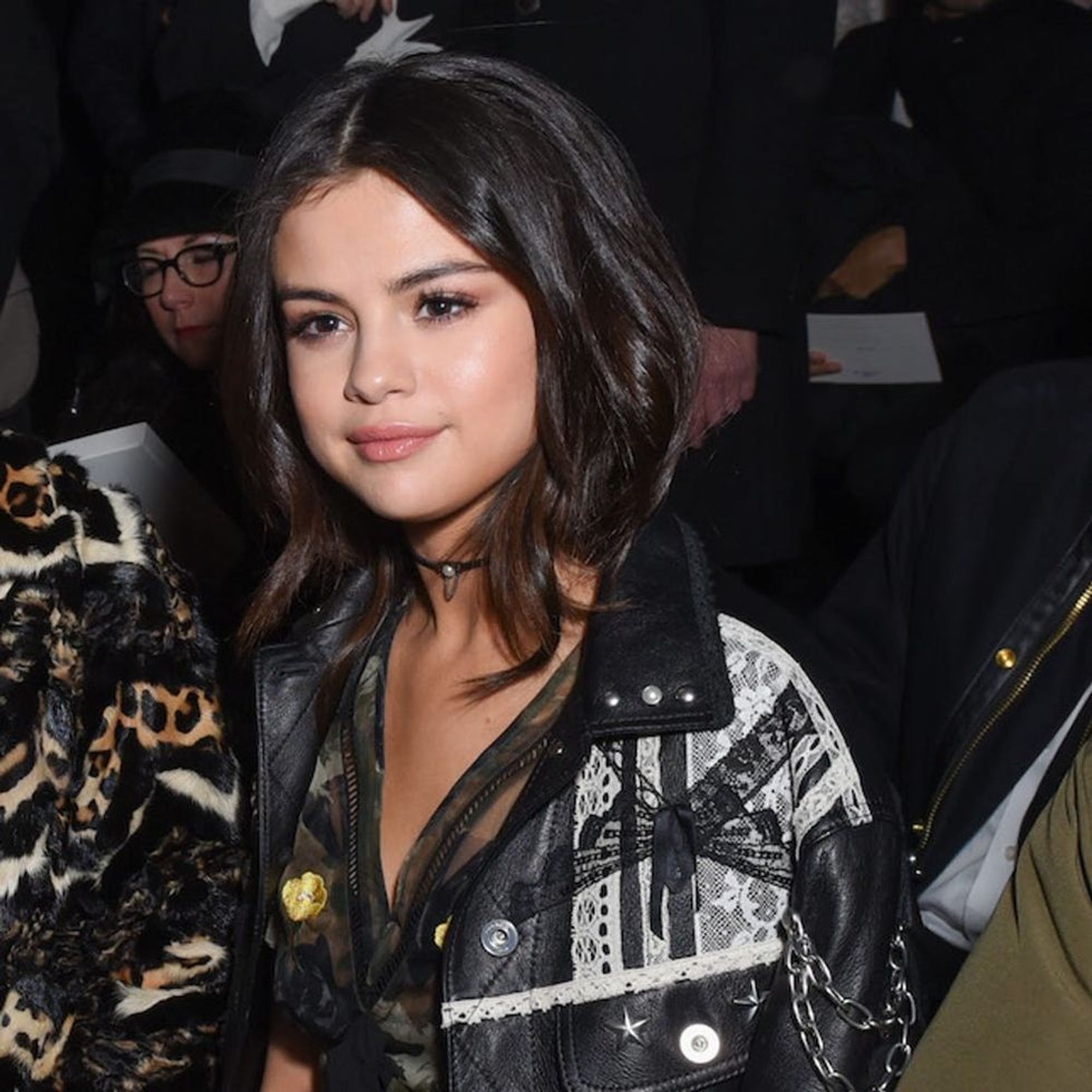 How Selena Gomez Scored A Top 10 Hit With An Unreleased Track How Selena Gomez Scored A Top 10 Hit With An Unreleased Track