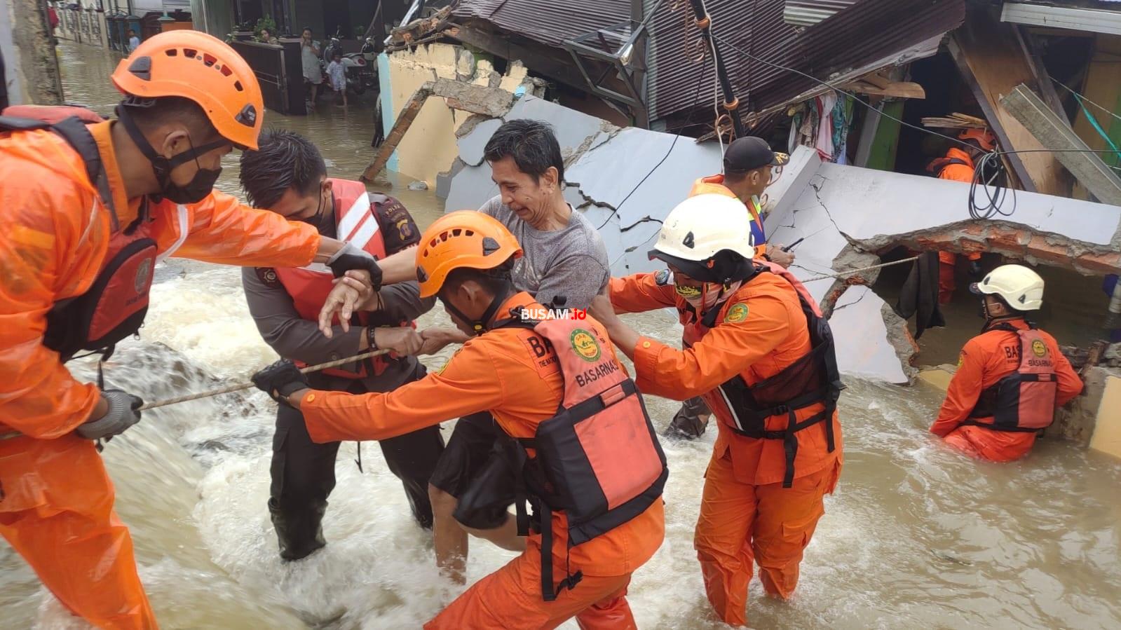 Hujan Deras Sebabkan Balita Tenggelam Di Drainase Batu Ampar, Balikpapan Hujan Deras Sebabkan Balita Tenggelam Di Drainase Batu Ampar, Balikpapan