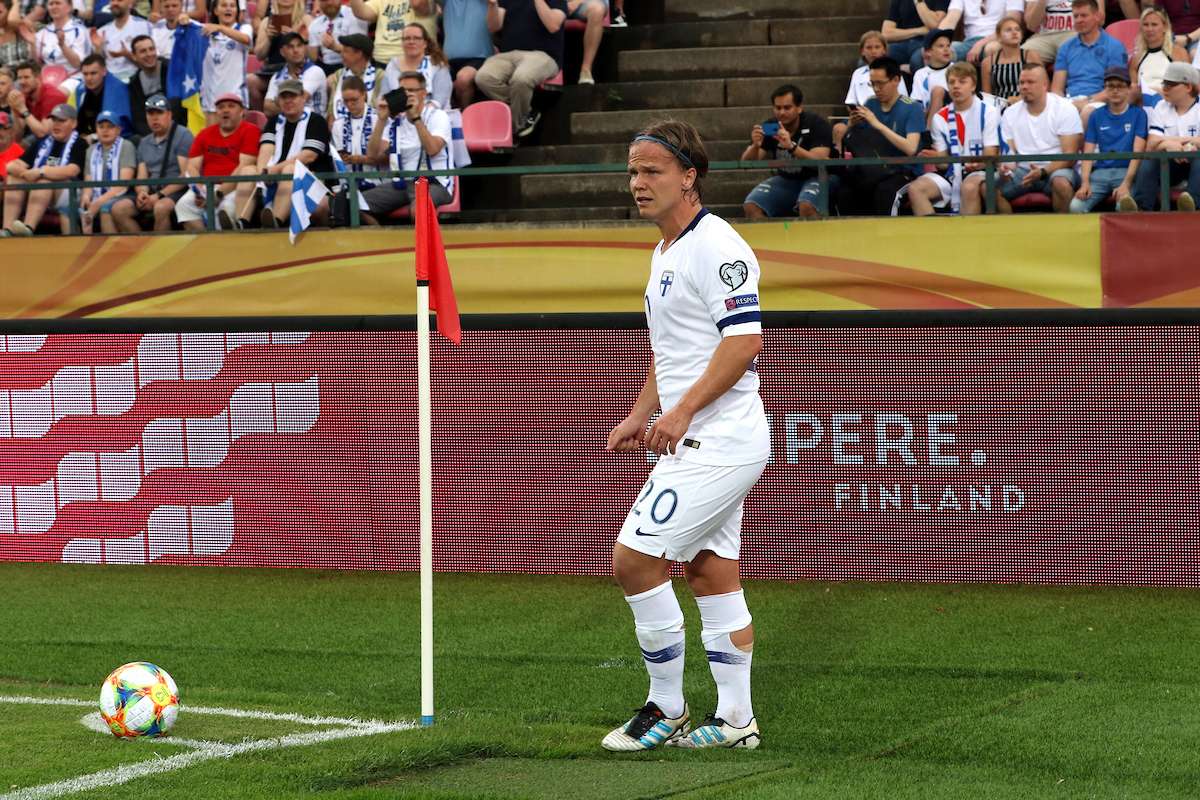 Huuhkajat Saavat Vahvistusta: Benjamin Källmanin Nousu Huuhkajat Saavat Vahvistusta: Benjamin Källmanin Nousu