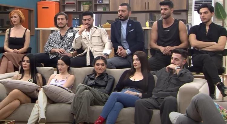 İnanılmaz Çekim Gücü: Hangi Burçlarda Var? İnanılmaz Çekim Gücü: Hangi Burçlarda Var?