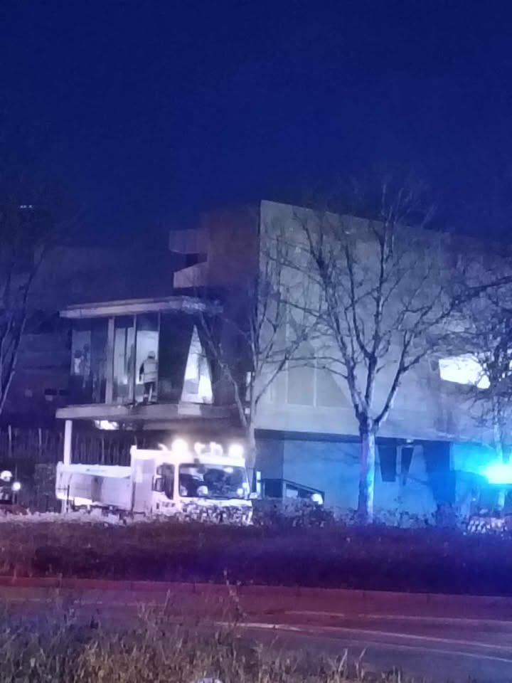 Incendie À La Médiathèque Champollion De Dijon : Premières Informations Incendie À La Médiathèque Champollion De Dijon : Premières Informations