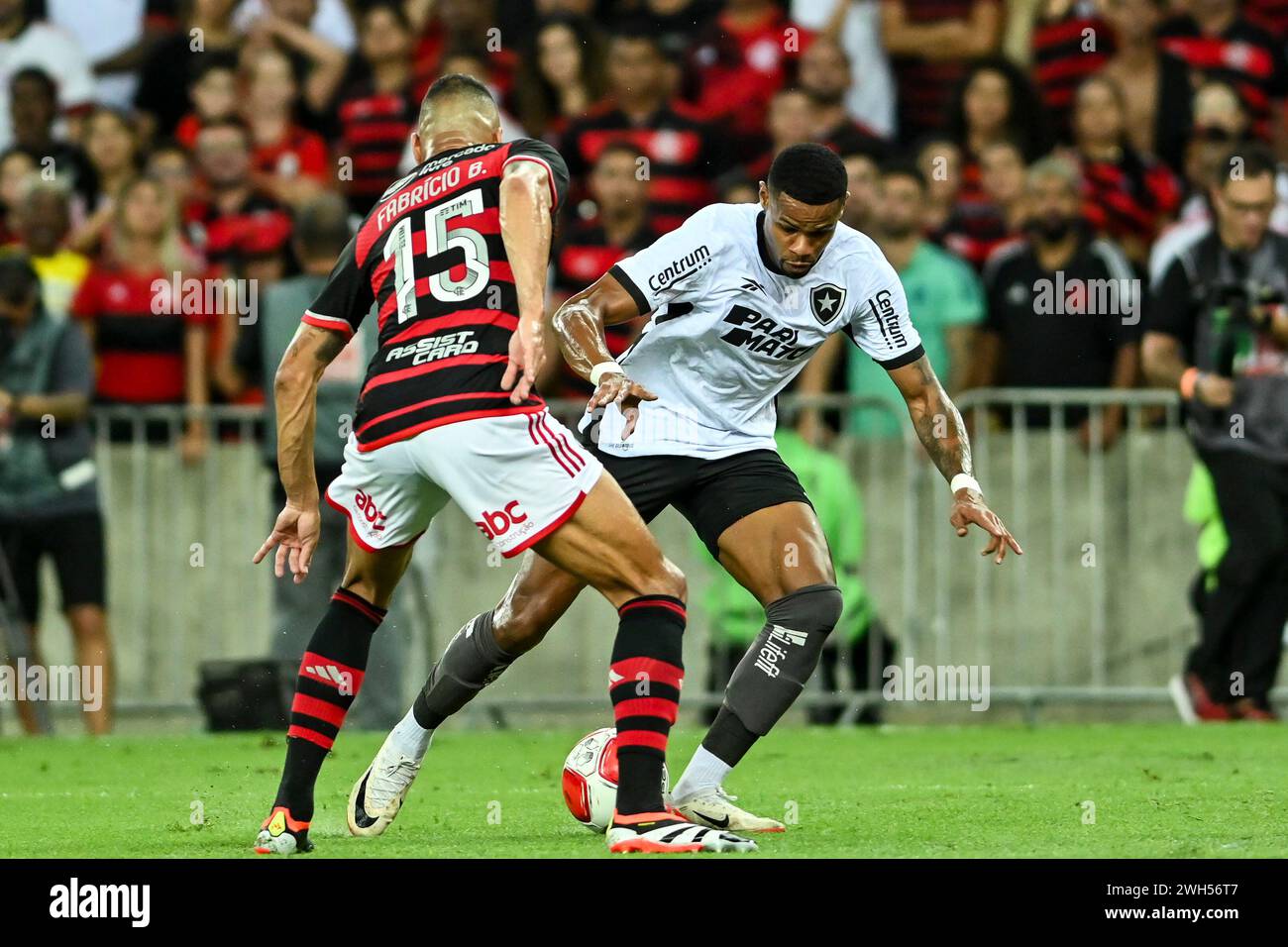 Incidente En El Flamengo Vs Botafogo: Pelea Entre Jugadores Se Extiende A Los Vestuarios Incidente En El Flamengo Vs Botafogo: Pelea Entre Jugadores Se Extiende A Los Vestuarios